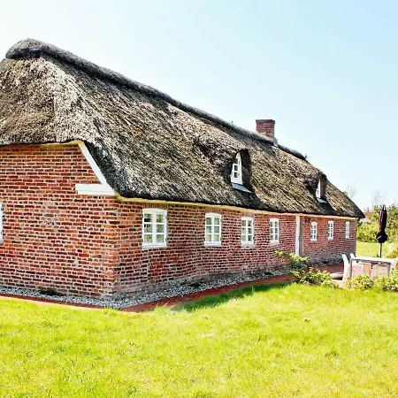 Holiday home 5 Person Holiday In Bl Vand